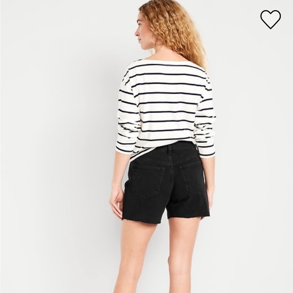 ✨2 for $35 ALL SHORTS!✨ Old Navy High-Waisted OG Shorts 5-inch inseam size 6​ - Picture 3 of 9